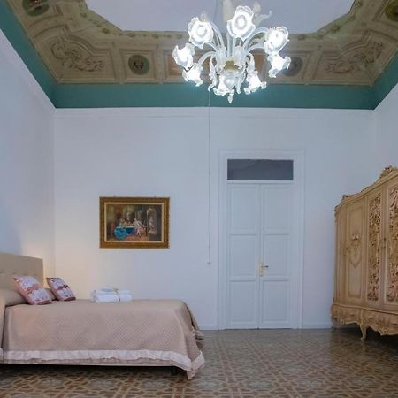 Terre D'Oro, Appartamento Di Lusso In Centro Citta Palermo Exterior photo